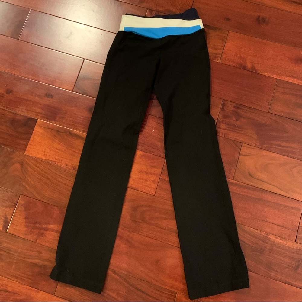 Black Lululemon Yoga Pants